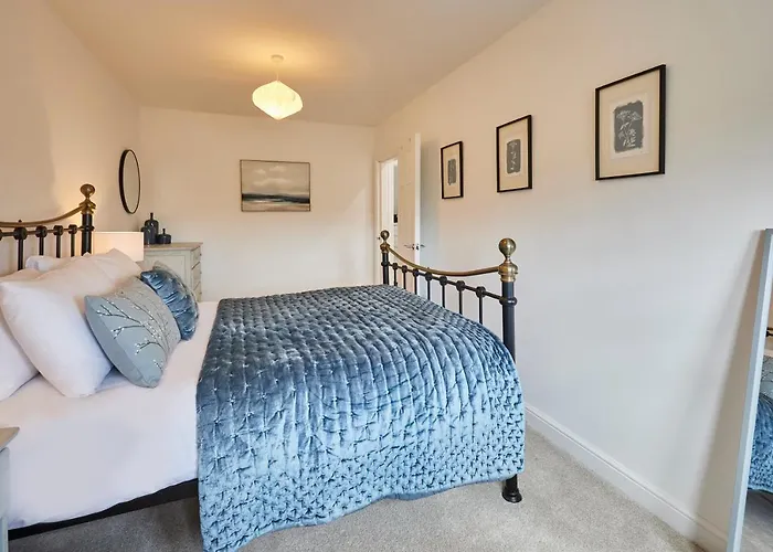 Host & - Clackgill Middlesmoor